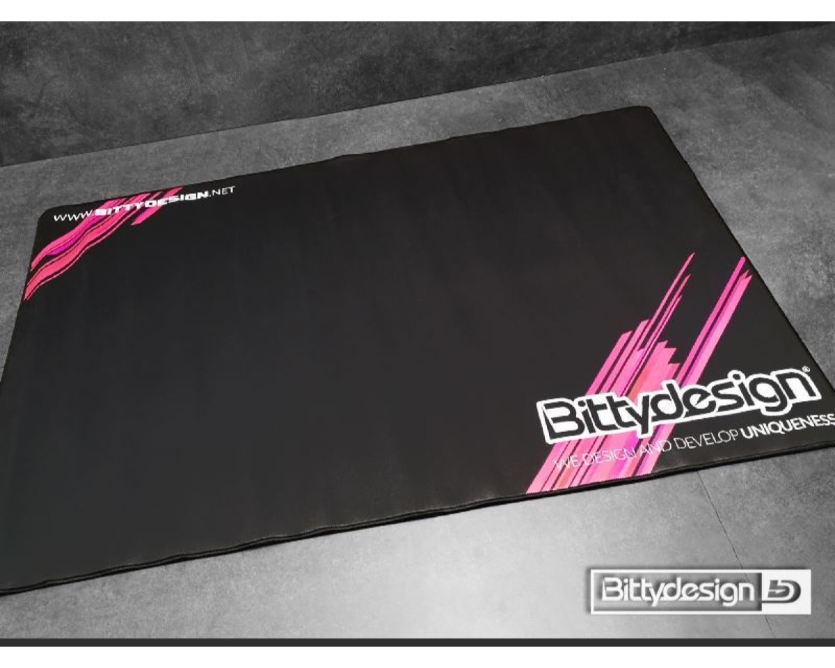 Bittydesign Anti-slip Table Pad 2018 logo graphic 100x63cm